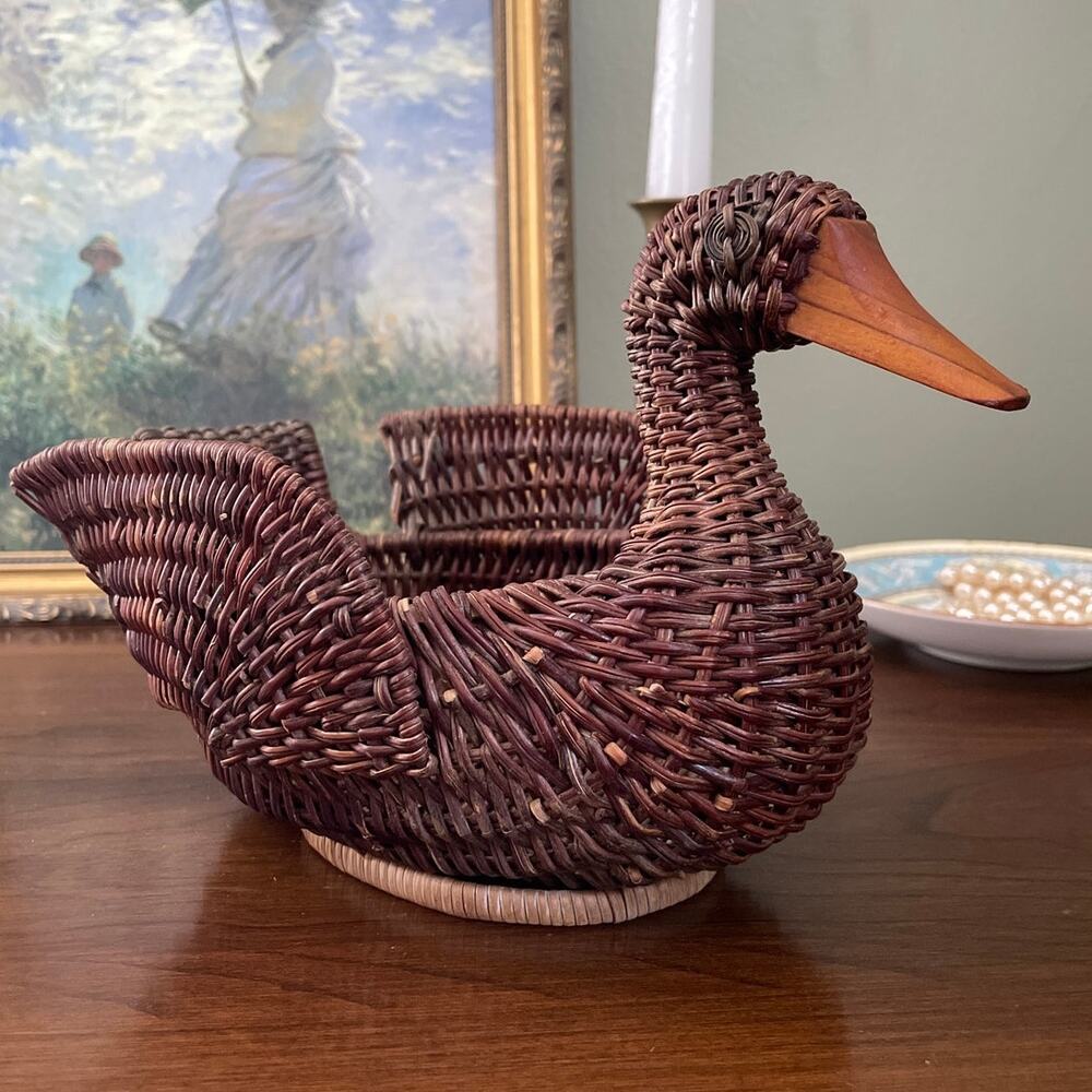 Vintage Avon Wicker Rattan Duck Basket | Cottagecore Farmhouse